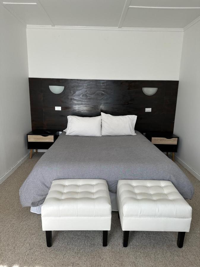 American Hotel ลอสบีลอส ภายนอก รูปภาพ